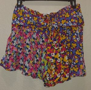 Patrons Of Peace Floral Shorts Size Large